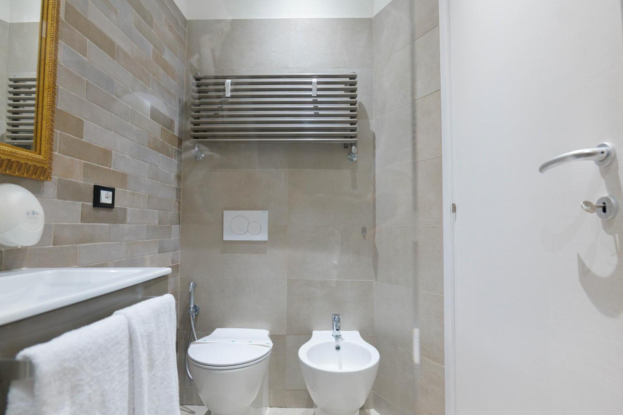 5Rooms Равенна Екстер'єр фото